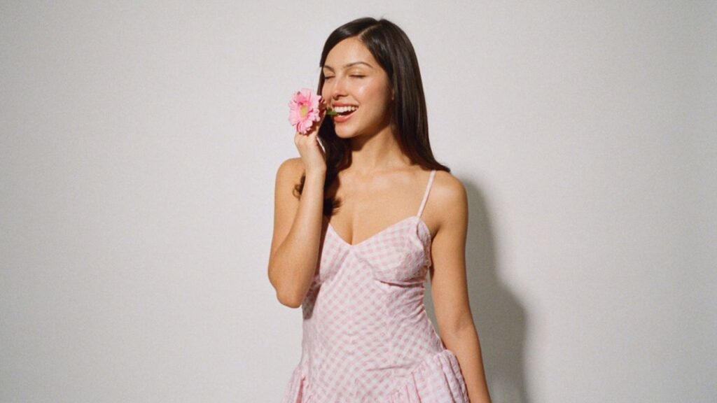 Olivia Rodrigo Announces The Unraveled Tour